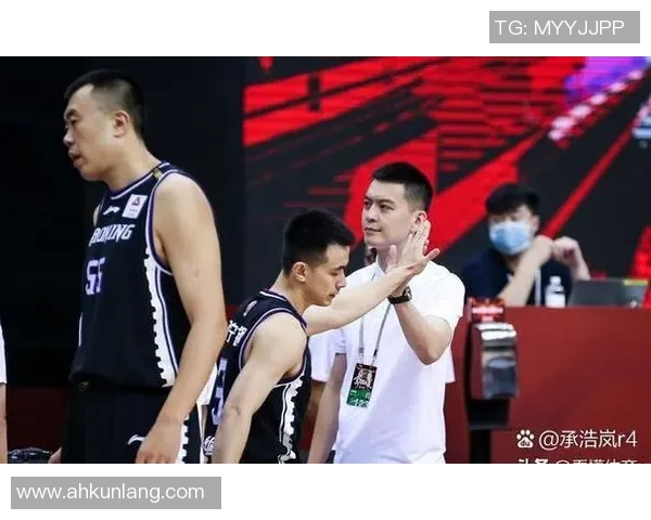 武汉篮球队意识变革引发热议探索新战术与团队协作的未来发展